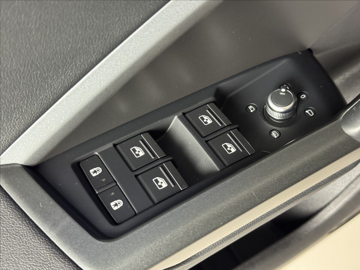 Audi Q3 SUV 2,0 l 140 kw