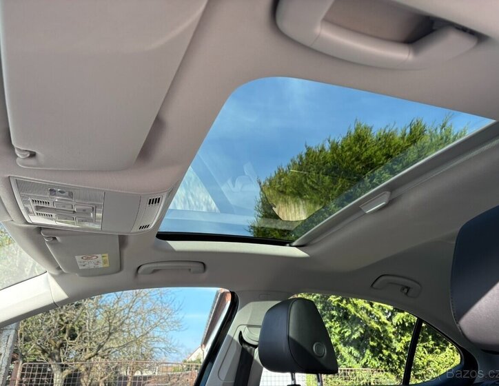 Škoda Superb Sedan / Limuzína 0,0 145 kw