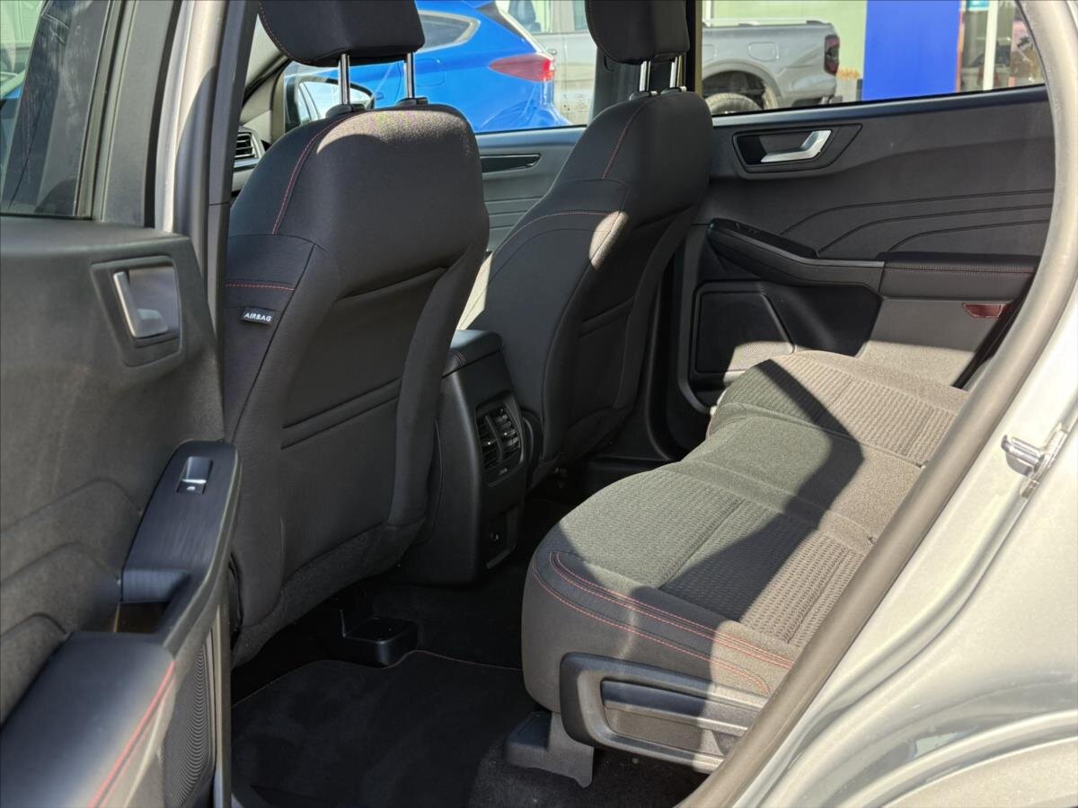 Ford Kuga SUV 2,5 l 140 kw