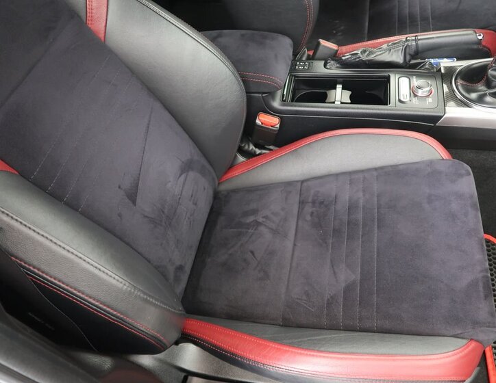 Subaru WRX STI Sedan / Limuzína 2,5 l 221 kw