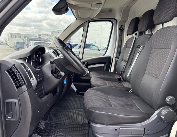 Citroën Jumper Skříň 2,2 l 103 kw