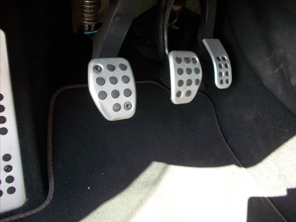 Peugeot RCZ Kupé 1,6 l 147 kw