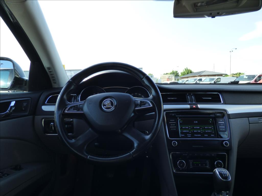 Škoda Superb