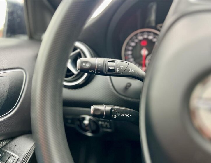 Mercedes-Benz Třídy A Hatchback 1,5 l 80 kw