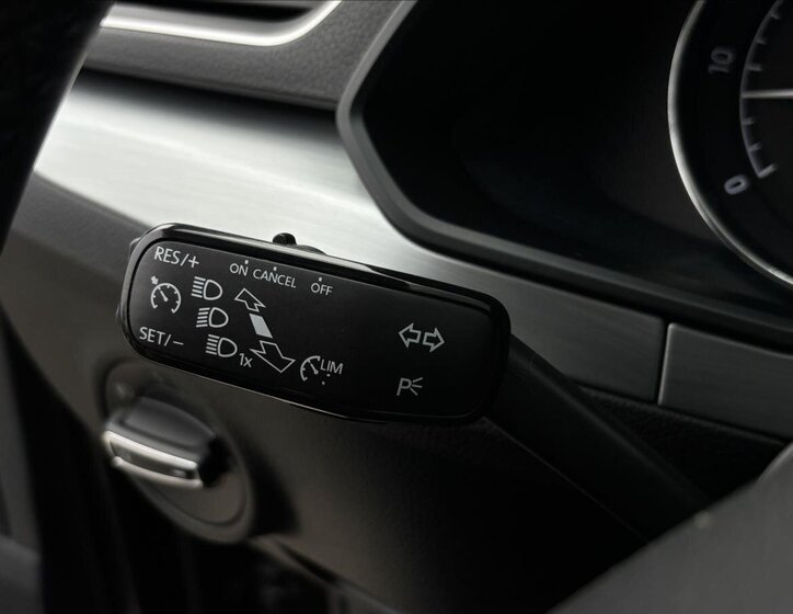 Škoda Superb Sedan / Limuzína 2,0 l 140 kw