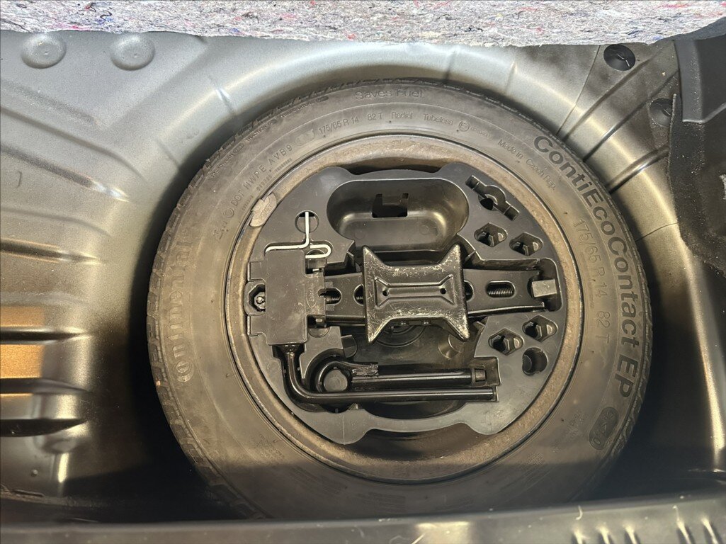 Renault Twingo Hatchback 1,1 l 55 kw