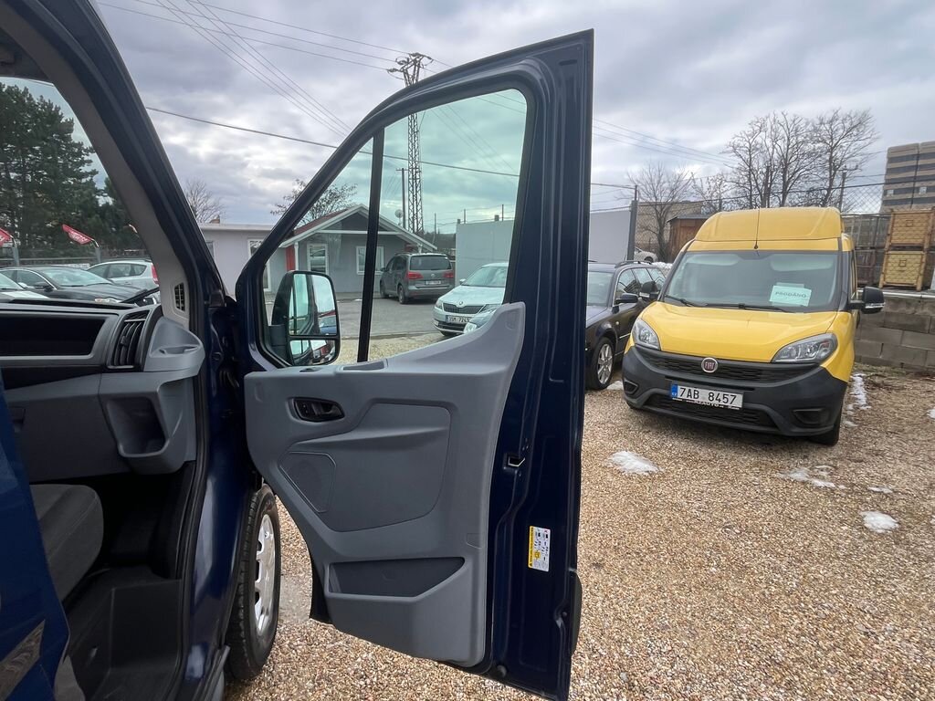 Ford Transit Skříň 2,0 l 125 kw