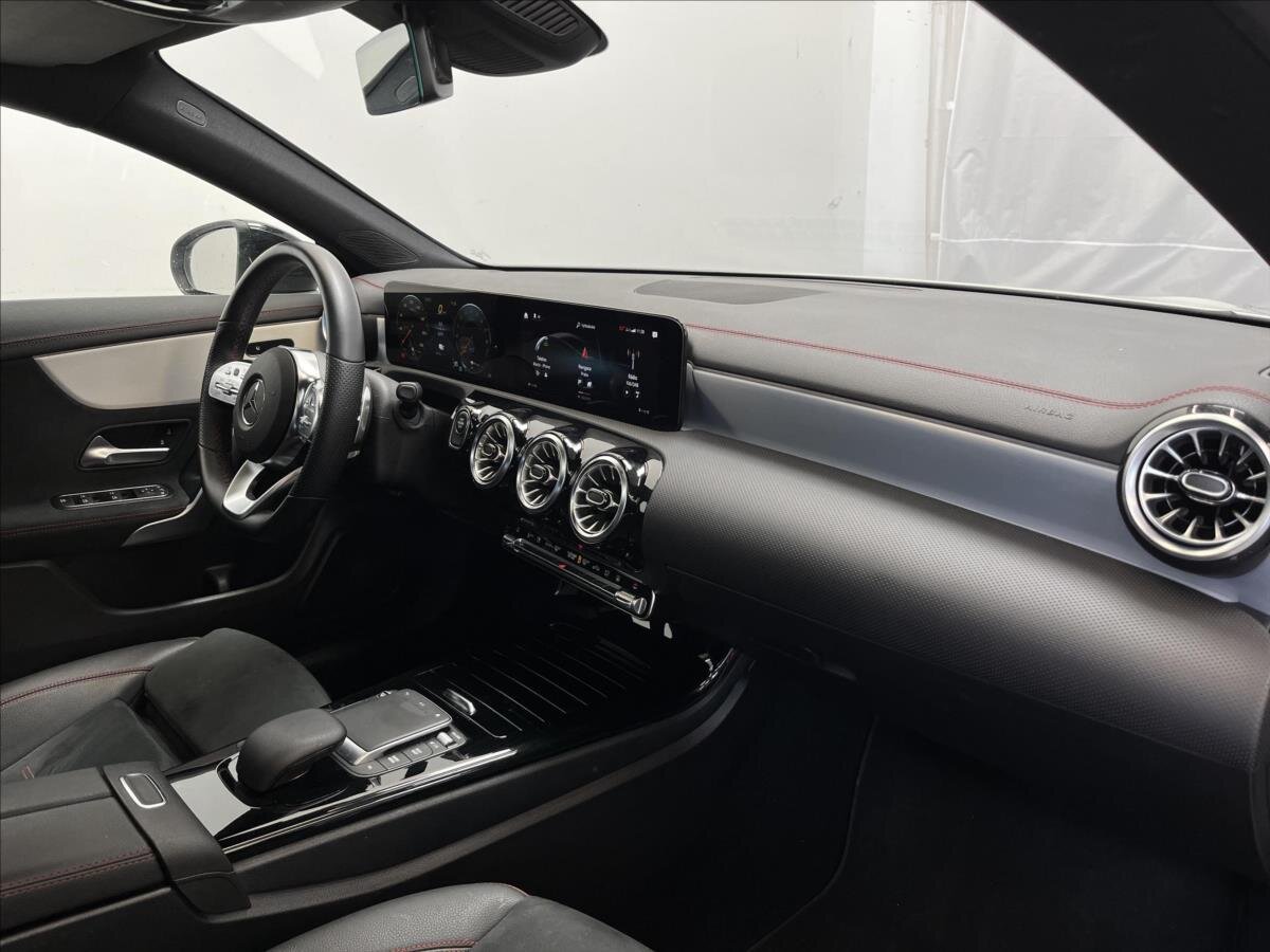 Mercedes-Benz CLA Kombi 1,3 l 118 kw