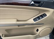 Mercedes-Benz Třídy M SUV / Terénní 3,0 l 165 kw