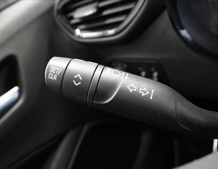 Opel Crossland X SUV / Terénní 1,2 l 61 kw