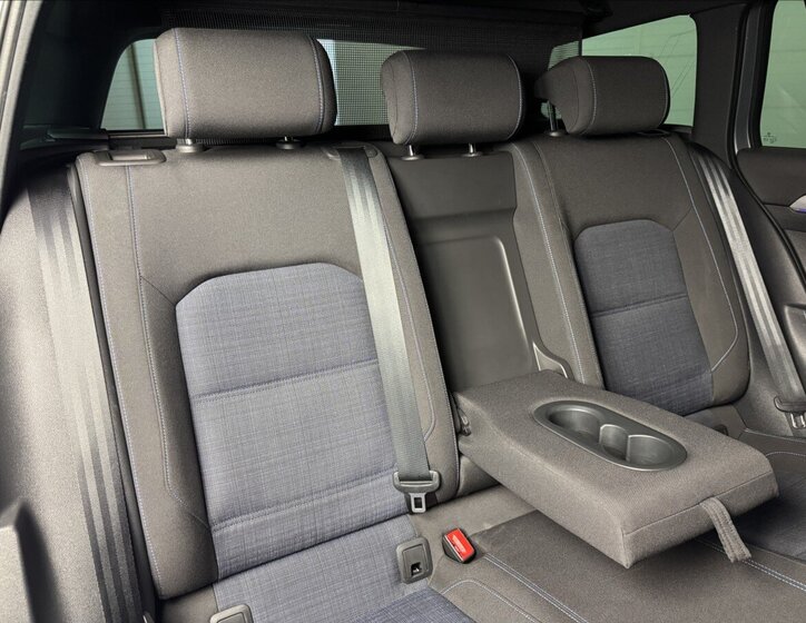 Volkswagen Passat Kombi 1,4 l 160 kw