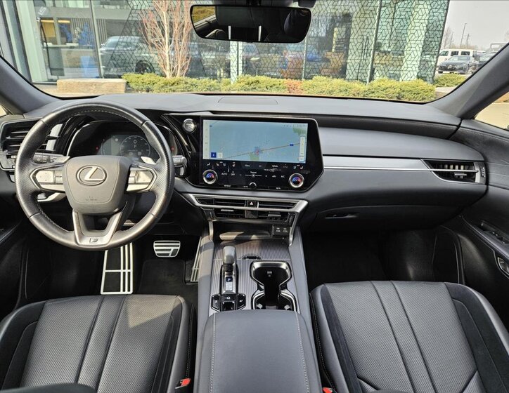 Lexus RX 500h SUV / Terénní 2,4 l 273 kw