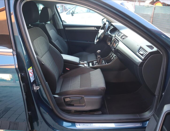 Škoda Superb Kombi 2,0 l 110 kw