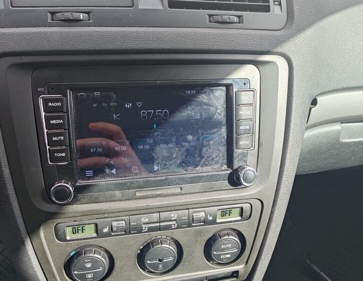 Škoda Octavia Sedan / Limuzína 2,0 l 103 kw