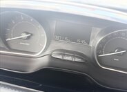 Peugeot 2008 SUV / Terénní 1,2 l 81 kw