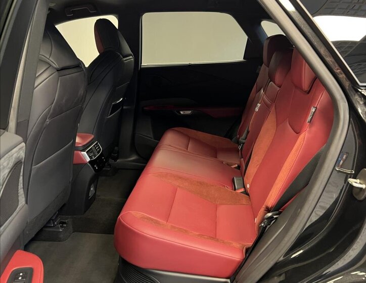 Lexus RX 500h SUV / Terénní 2,4 l 273 kw