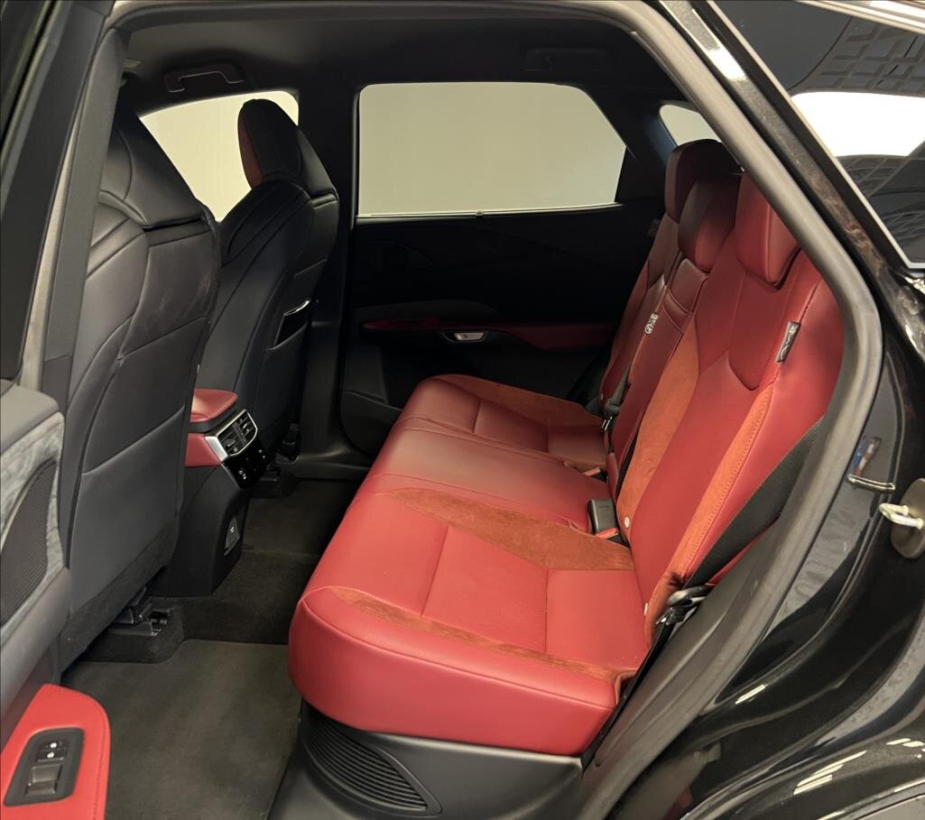 Lexus RX 500h SUV / Terénní 2,4 l 273 kw