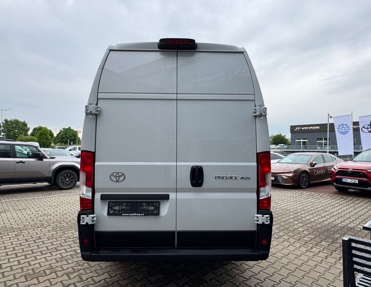 Toyota Proace Max 6
