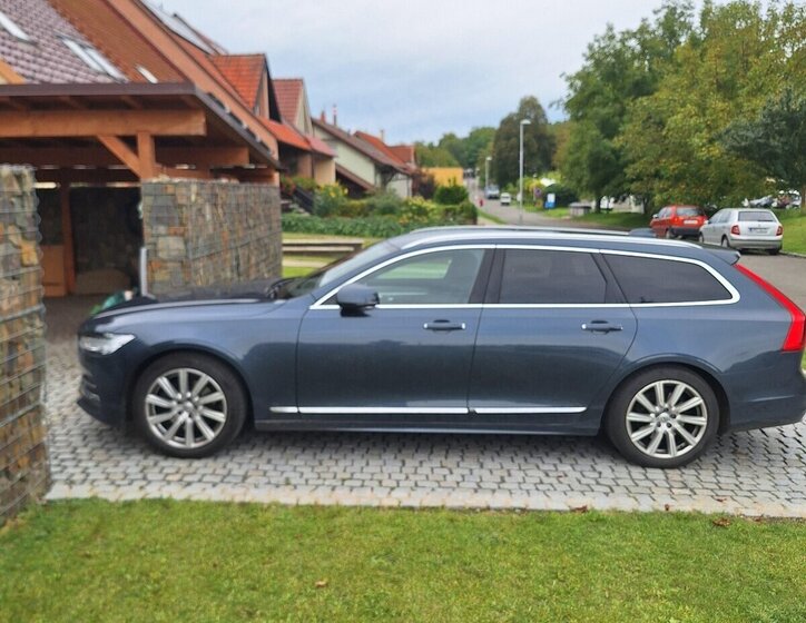 Volvo V90 Kombi 2,0 l 140 kw
