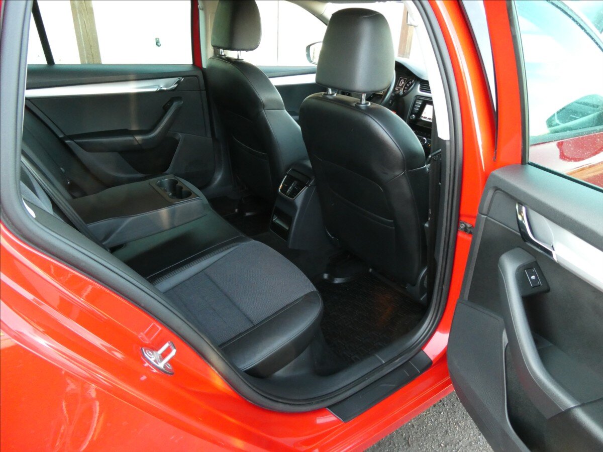 Škoda Octavia Kombi 1,6 l 77 kw