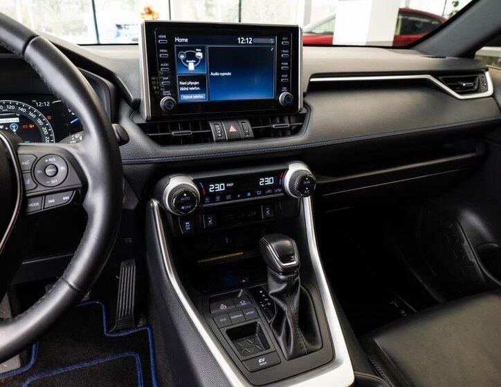 Toyota RAV4 SUV 2,5 l 131 kw