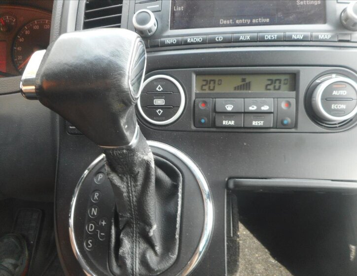 Volkswagen Multivan Kombi 2,5 l 128 kw