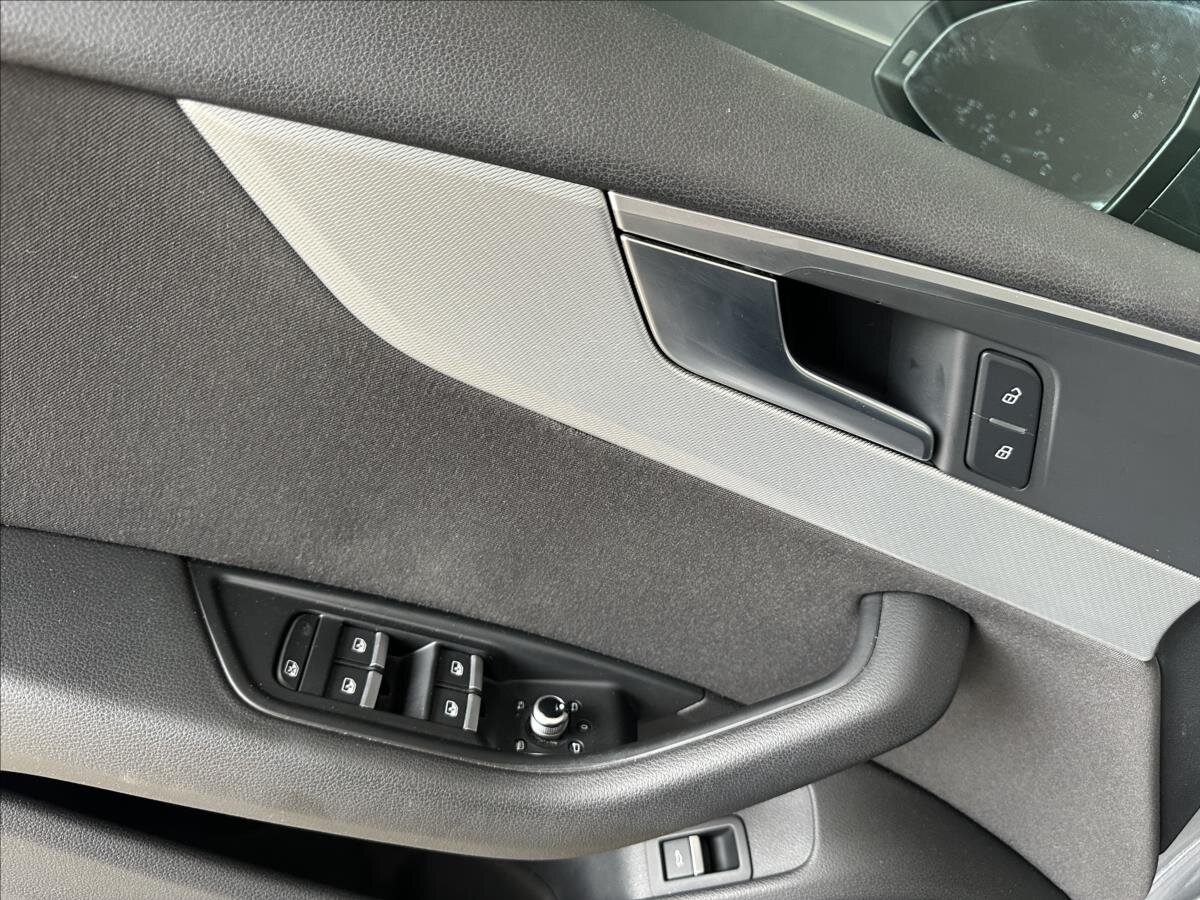 Audi A5 Sedan / Limuzína 2,0 l 140 kw