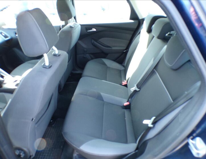 Ford Focus Kombi 998,0 92 kw