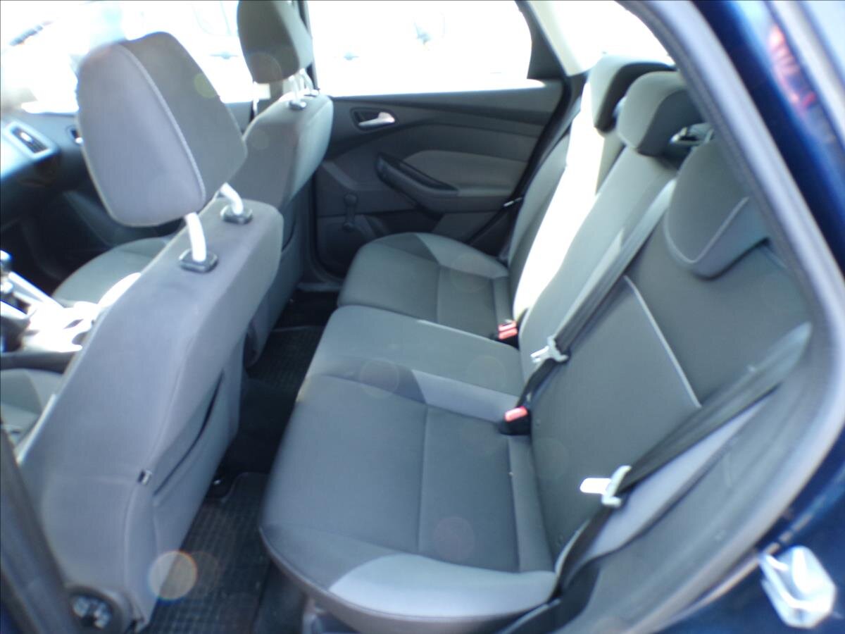 Ford Focus Kombi 998,0 92 kw