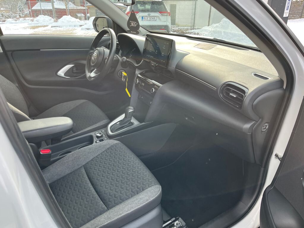 Toyota Yaris Cross SUV 1,5 l 68 kw
