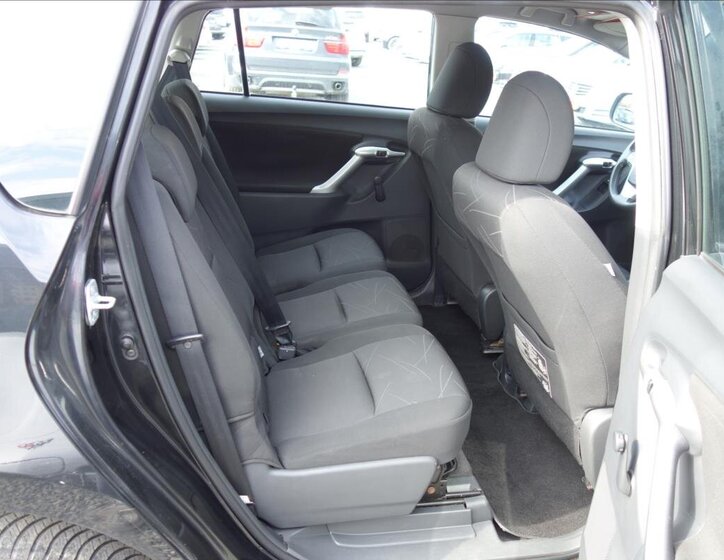 Toyota Verso MPV 1,6 l 97 kw