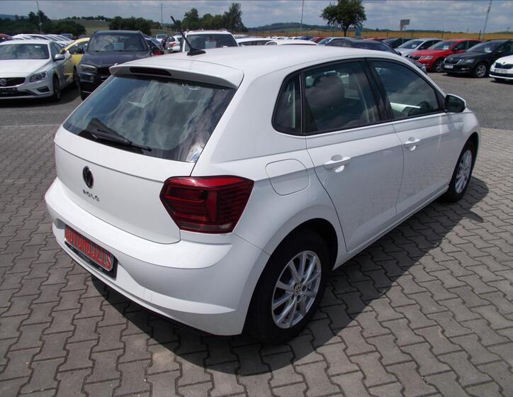 Volkswagen Polo 10