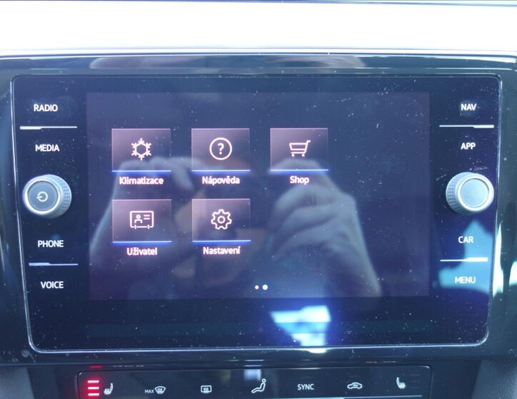 Volkswagen Passat Sedan / Limuzína 2,0 l 110 kw