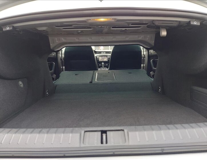 Volkswagen Passat 20