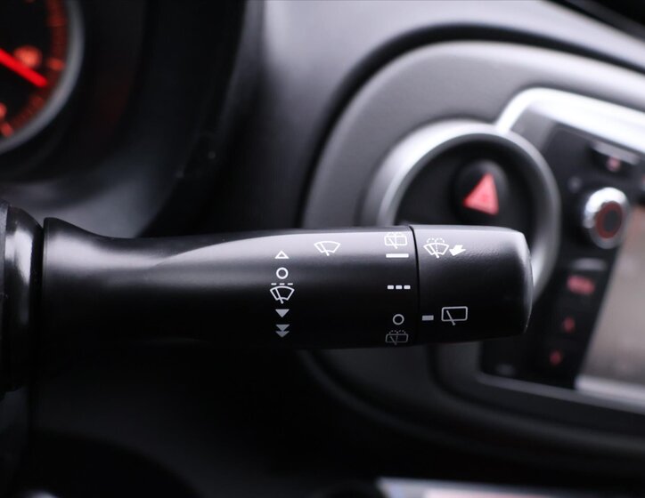 Toyota Yaris Hatchback 998,0 51 kw