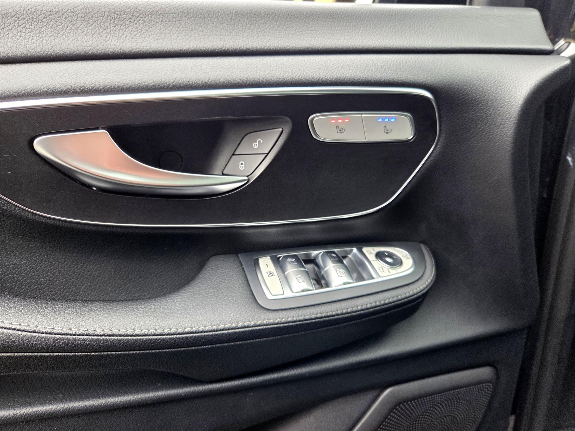 Mercedes-Benz Třídy V Kombi 2,1 l 140 kw