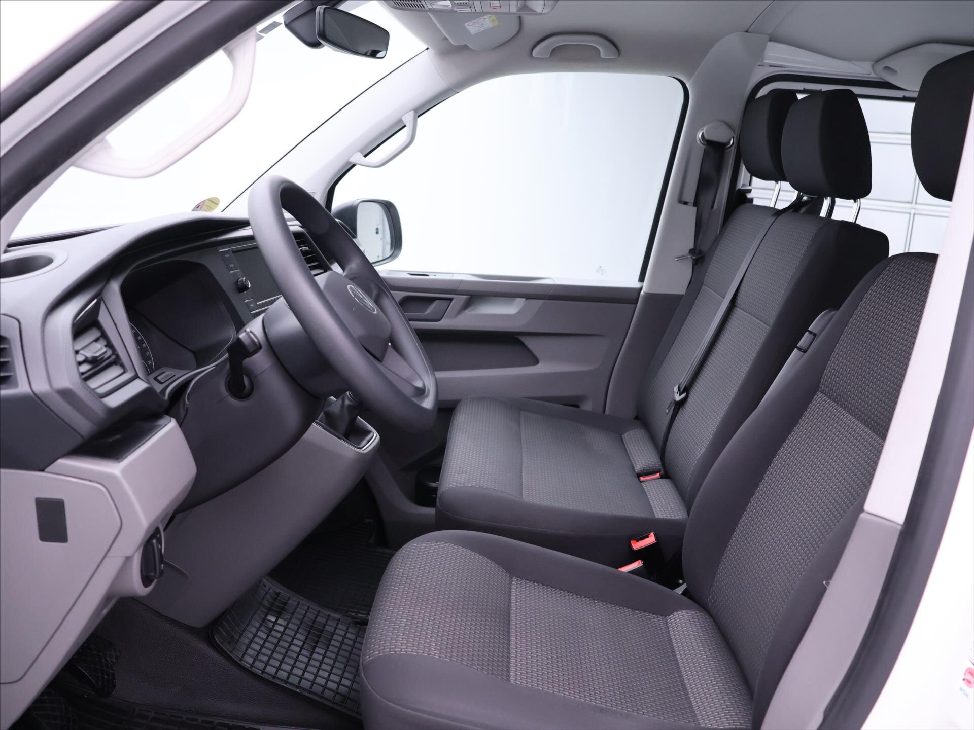 Volkswagen Transporter Kombi 2,0 l 81 kw