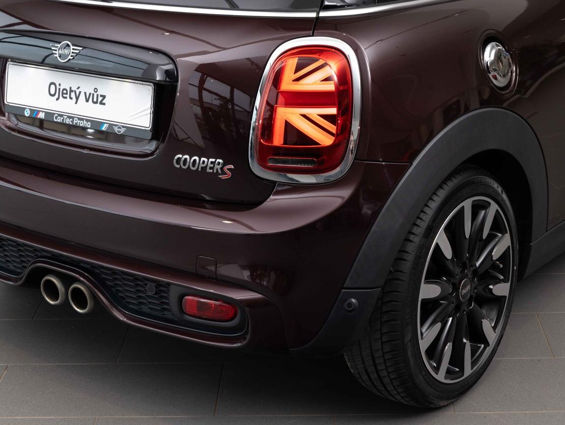 Mini Cooper Hatchback 2,0 l 141 kw