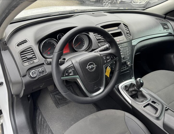 Opel Insignia Kombi 2,0 l 96 kw