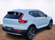 Volvo XC40 SUV / Terénní 2,0 l 120 kw
