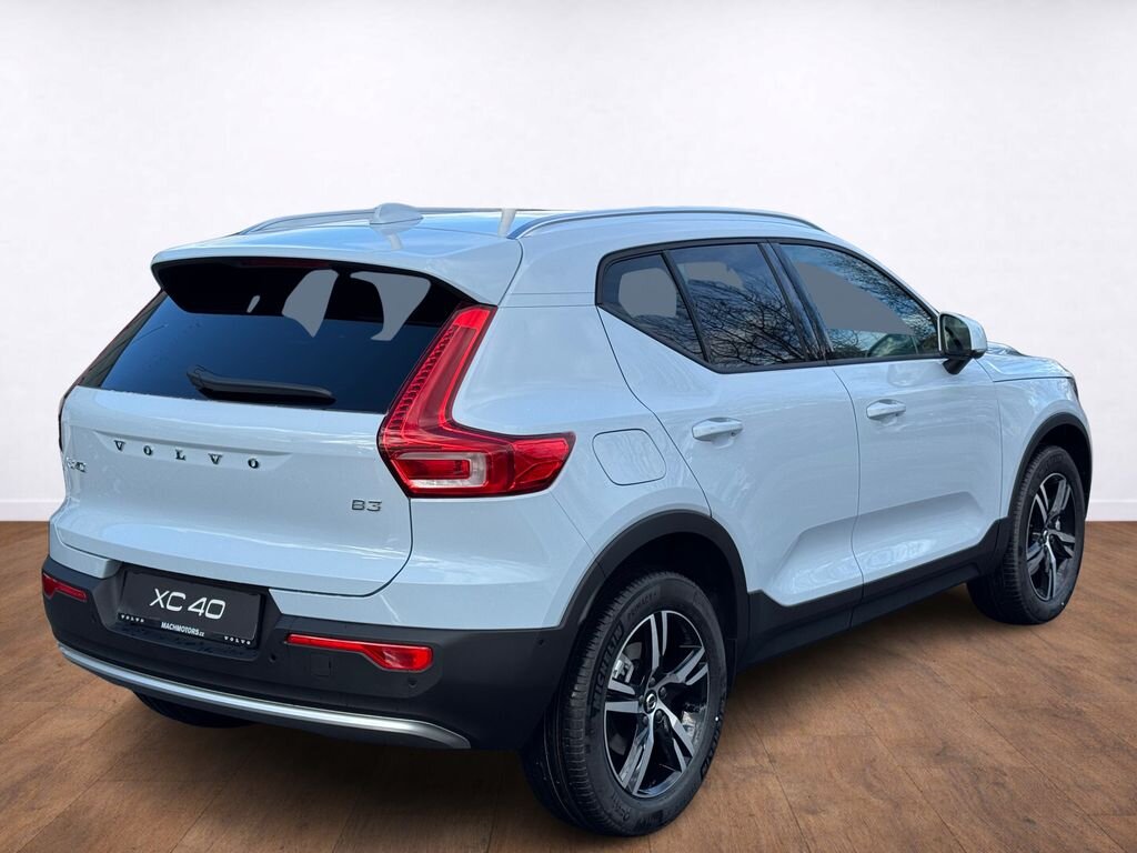 Volvo XC40 SUV / Terénní 2,0 l 120 kw