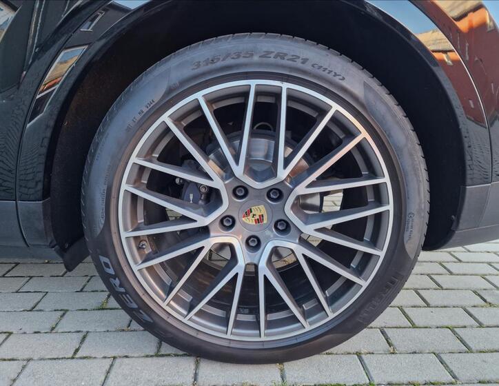 Porsche Cayenne 44