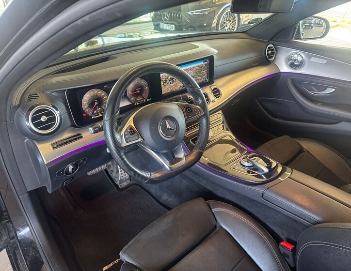 Mercedes-Benz Třídy E Kombi 2,0 l 143 kw