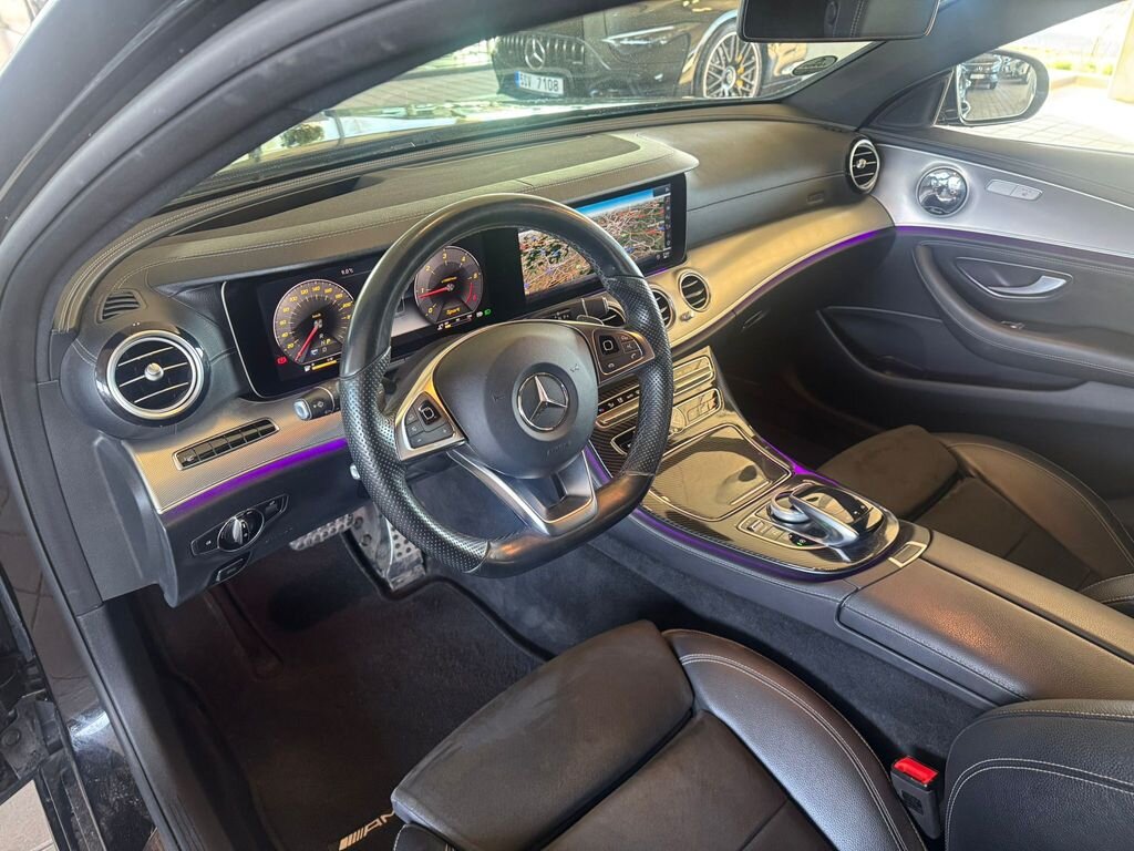 Mercedes-Benz Třídy E Kombi 2,0 l 143 kw