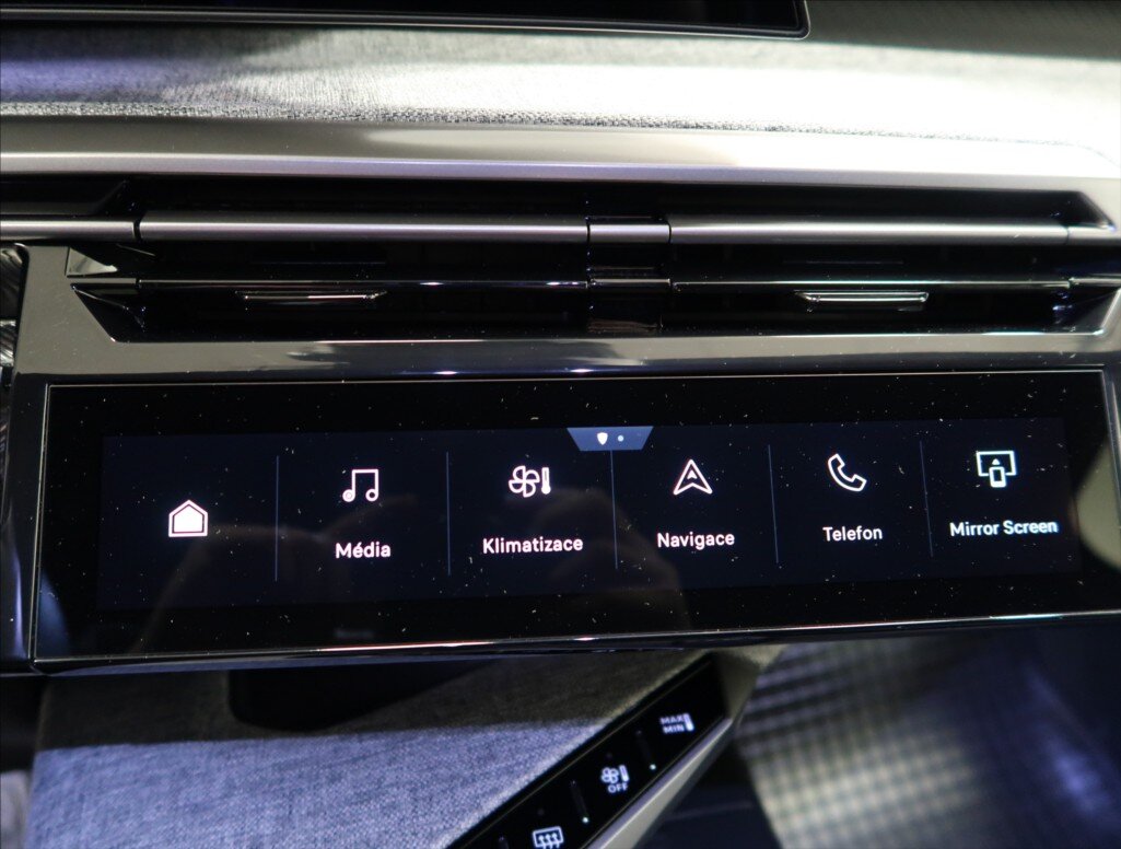 Peugeot 3008 SUV 1,2 l 100 kw