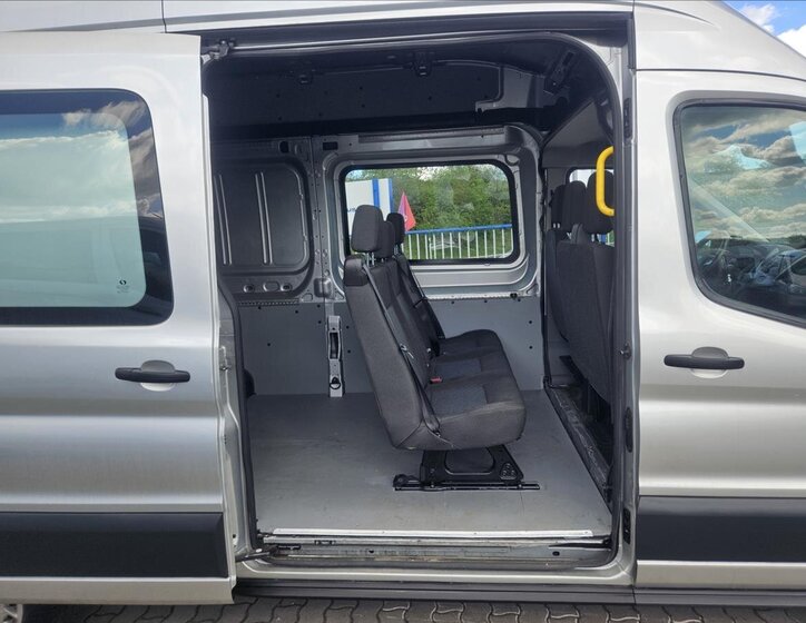 Ford Transit 7