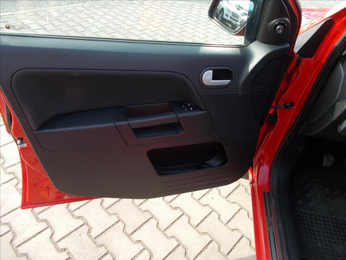 Ford Fusion Kombi 1,4 l 59 kw