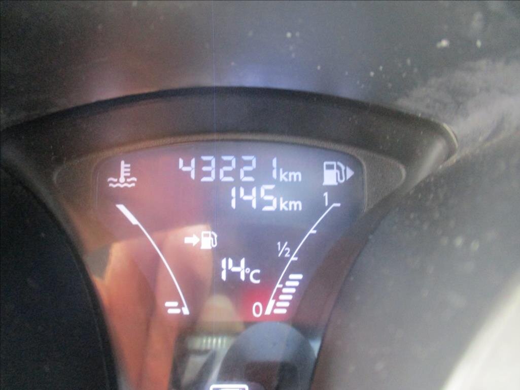 Nissan Juke SUV / Terénní 1,6 l 83 kw