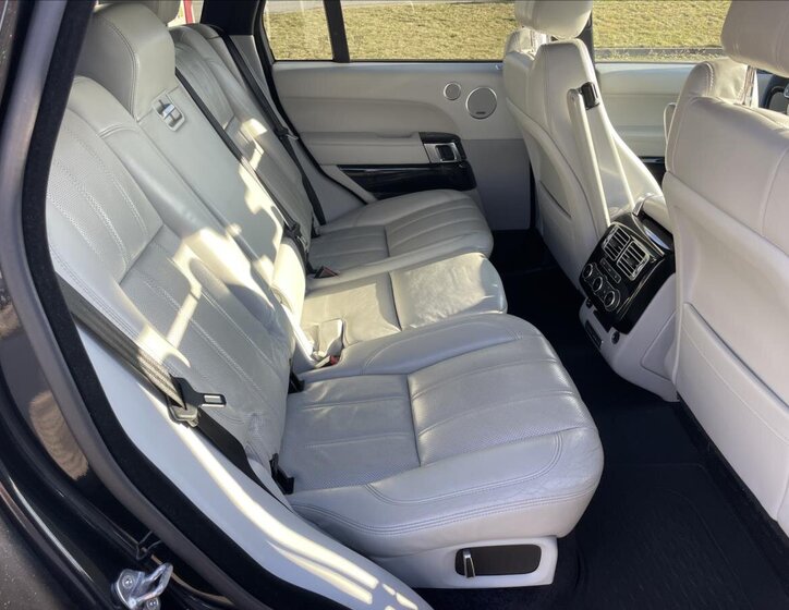 Land Rover Range Rover SUV / Terénní 4,4 l 250 kw