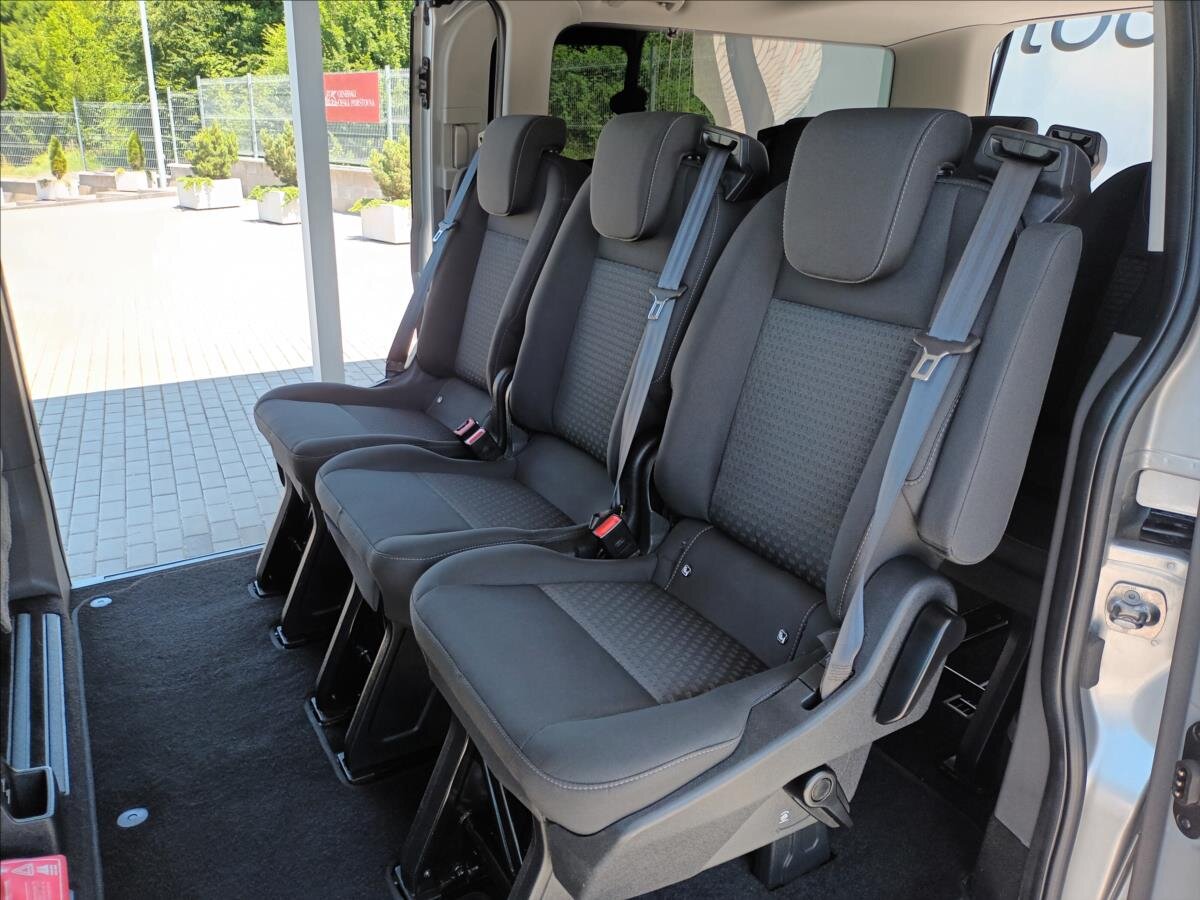 Ford Tourneo Custom VAN / Minibus 2,0 l 96 kw